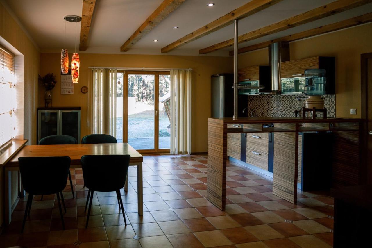 Bash Village House Ventspils Buitenkant foto